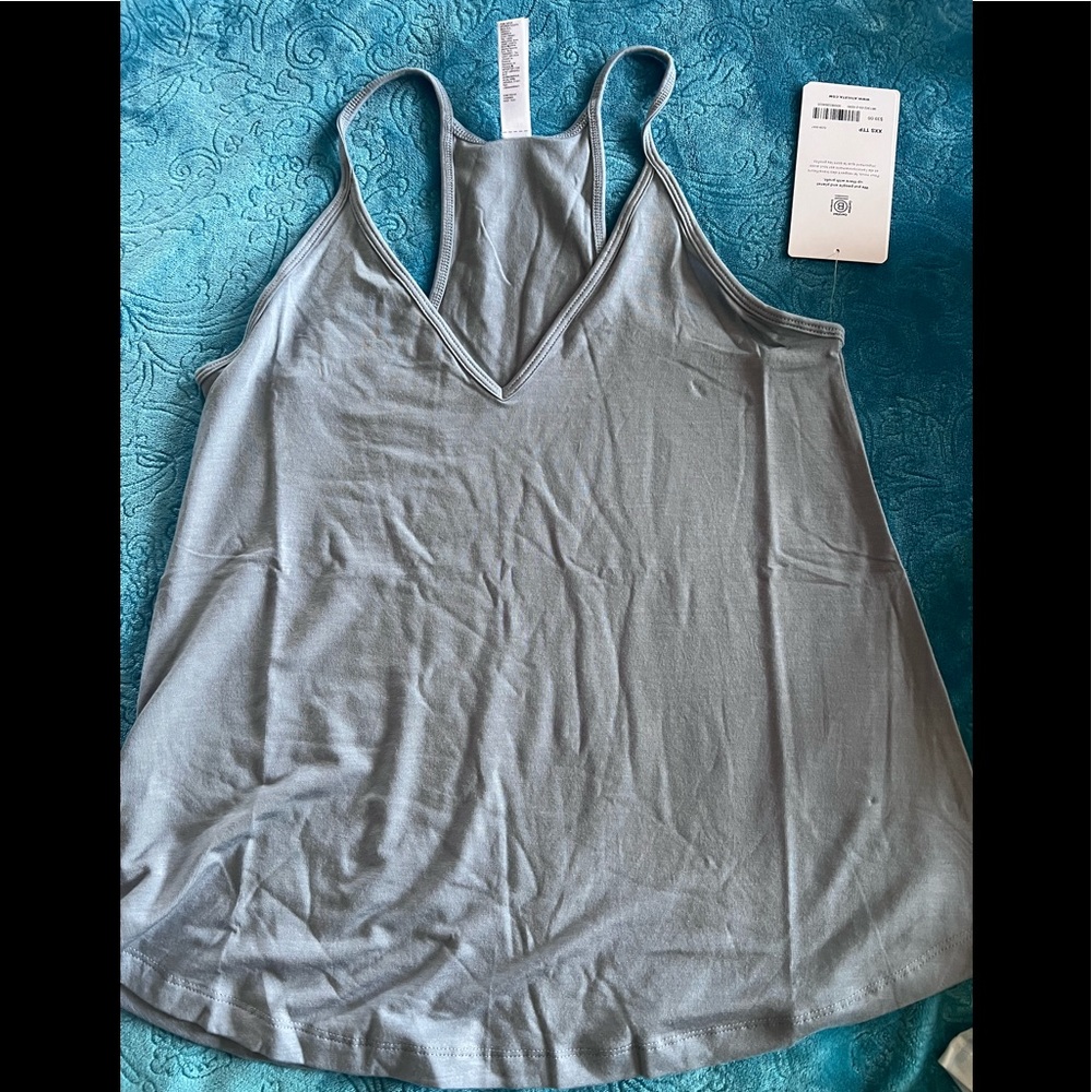 Athleta shirt